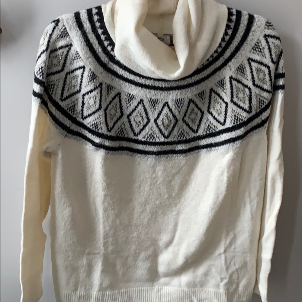 Sweater - Picture 5 of 5